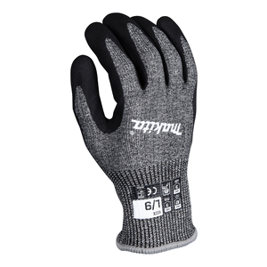 IZTURĪGI PRET GRIEZUMIEM...